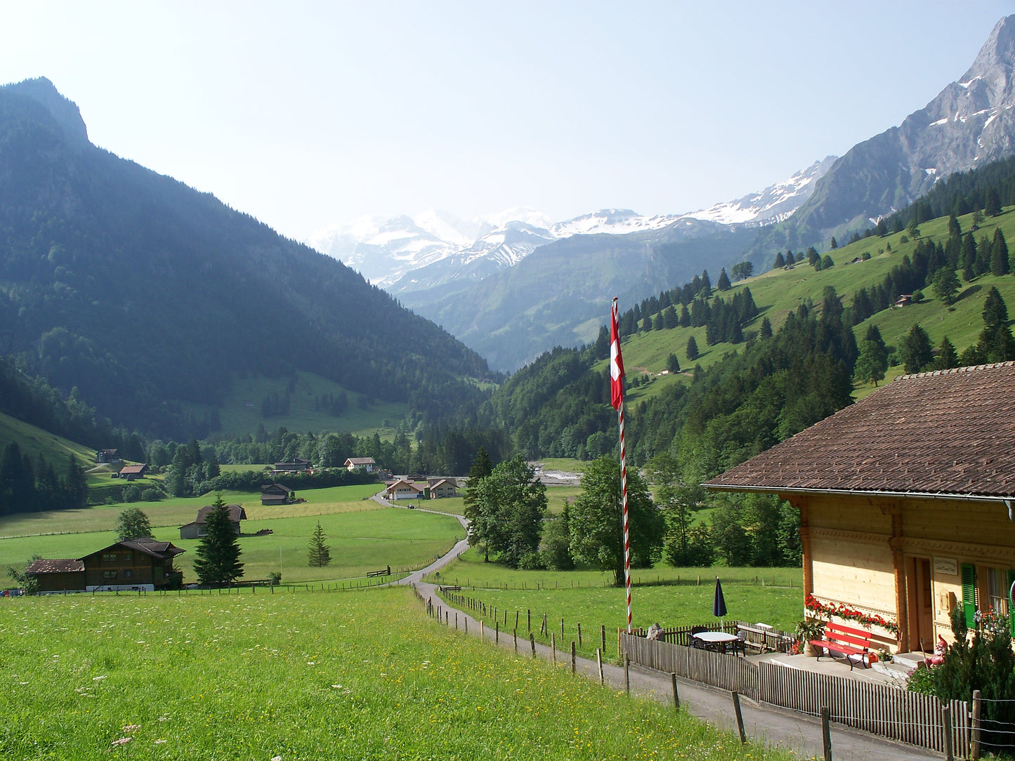 Kandersteg; Trekking and painting in the Bernese Oberland