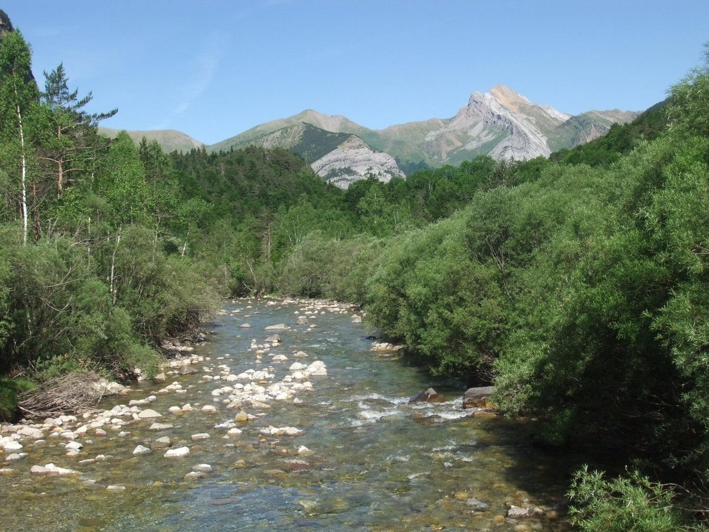 Ordesa Valley Hike - Spanish Pyreness